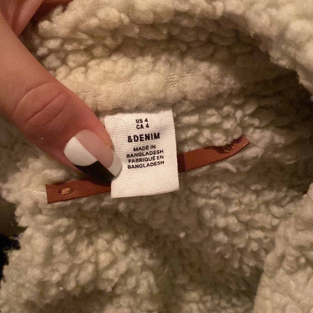 H&M denim Jacket - Picture 4 of 4